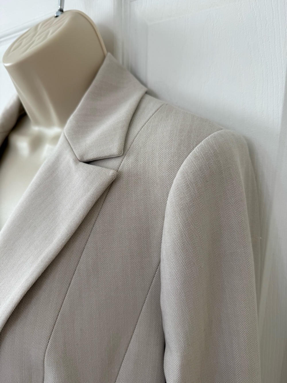 White House Black Market WHBM Ivory Blazer Size 10 Tailored Work Jacket - Picture 7 of 12